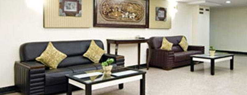 Clarks Inn, Pacific Mall Ghaziabad Esterno foto