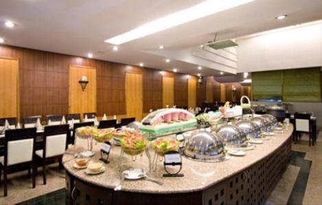 Clarks Inn, Pacific Mall Ghaziabad Esterno foto